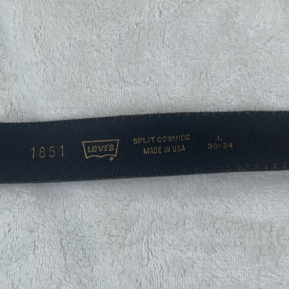 Levi’s Split Cowhide Black Belt - Made in USA - Large 30-34 - Picture 7 of 8